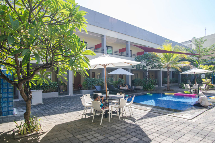 hotel-img